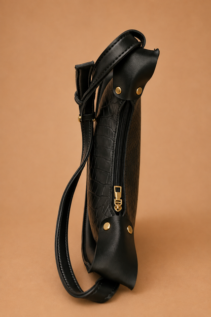 Crescent Shoulder Bag - Black